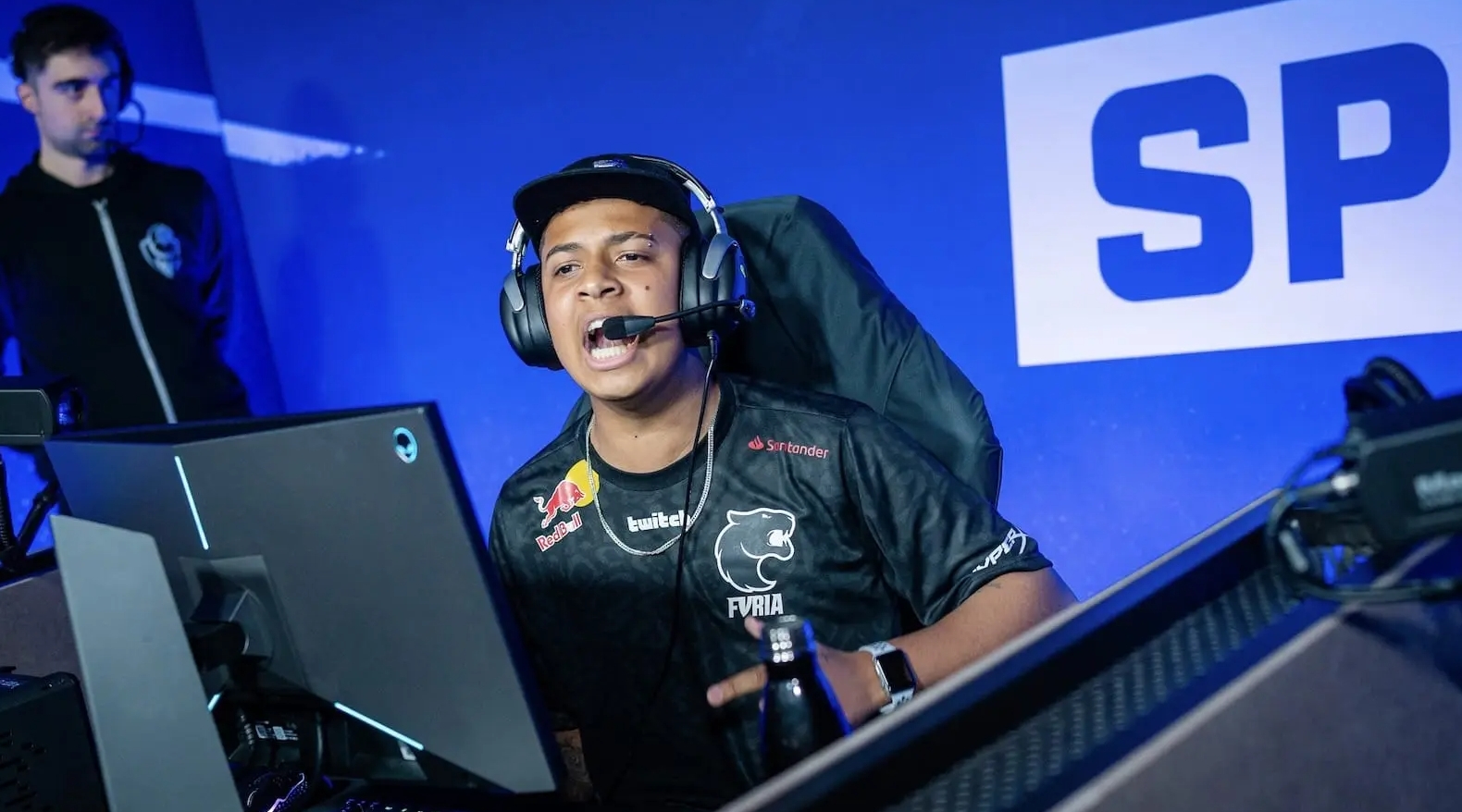 球队均暴露 球队均暴露