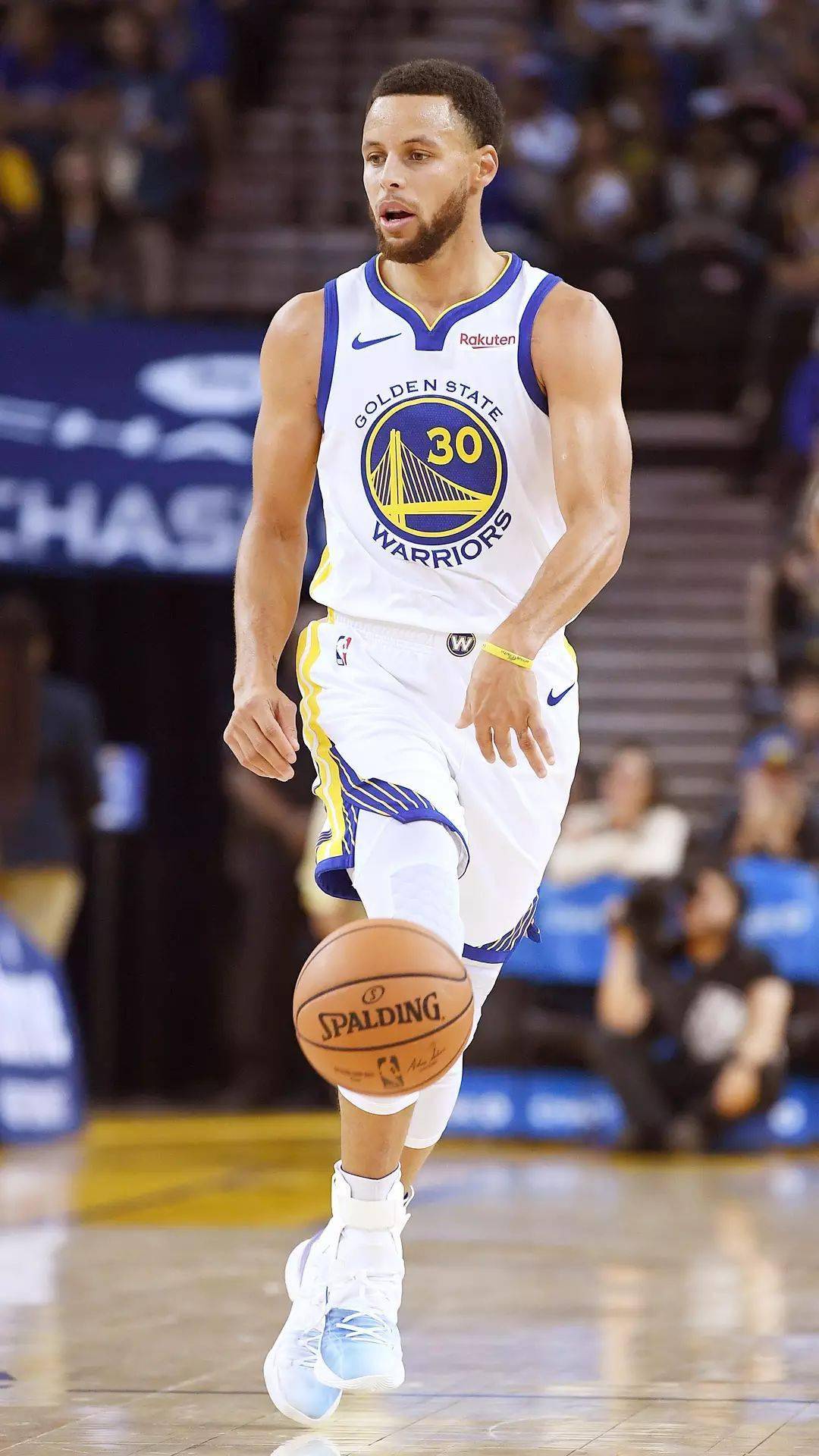 与传统的高 与传统的高